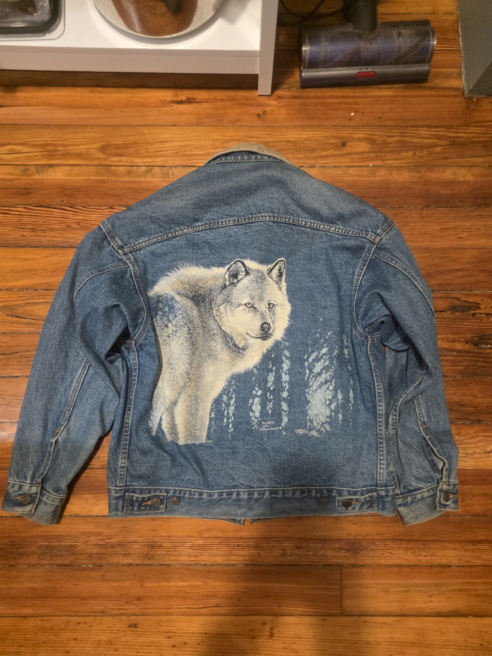 Vintage Denim Jacket With Wolf